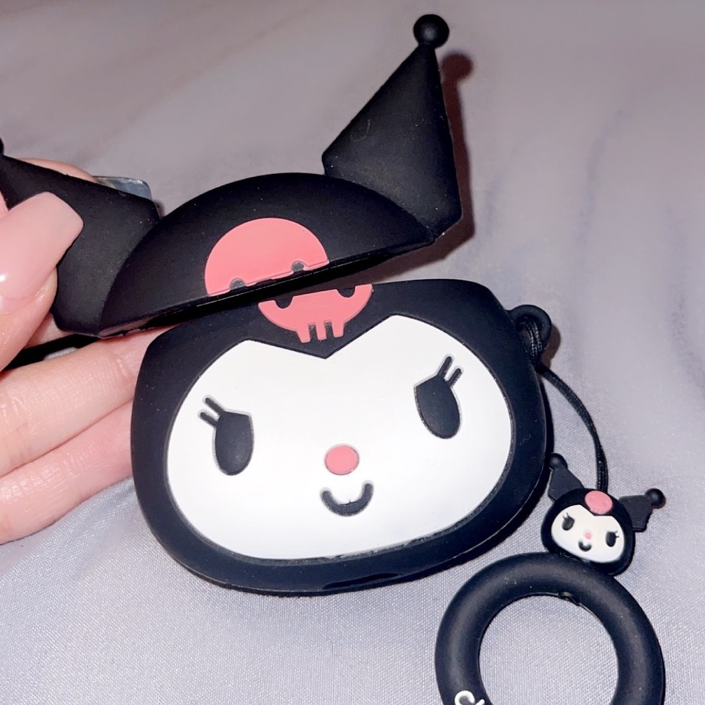 kuromi airpods case🤍